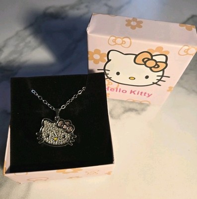 Sanrio Hello Kitty glitzernde Halskette mit kleinen Strasssteinen.