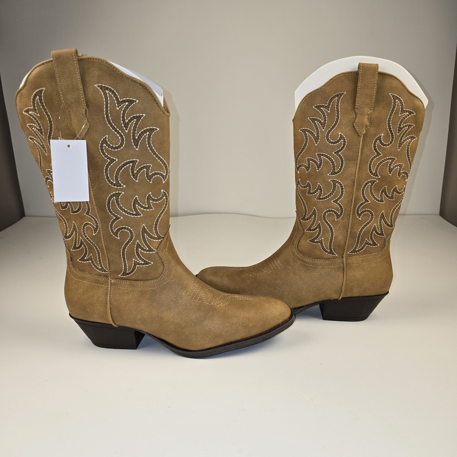 Canyon Trails Women's Western Rodeo Cowboy Boots Tan Size 10 NIB
