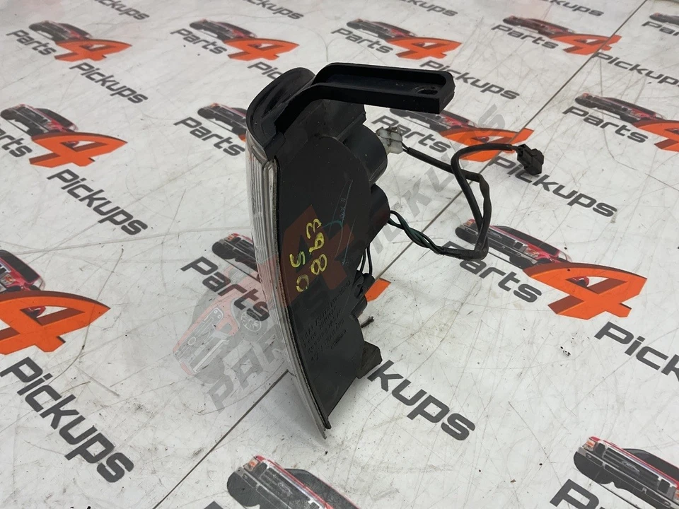 Indicatore di direzione anteriore lato guida Ford Ranger Thunder 2006 2002-2006 - Immagine 3 di 4