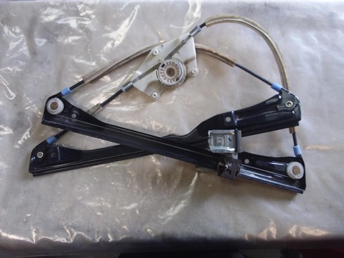VOLKSWAGEN GOLF LEFT FRONT WINDOW REG/MOTOR 5DR HATCH POWER - REG + MOTOR 09/98-