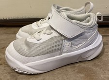 Nike Team Hustle D10 White Photon Dust CW6737-101 Toddler Size 7c