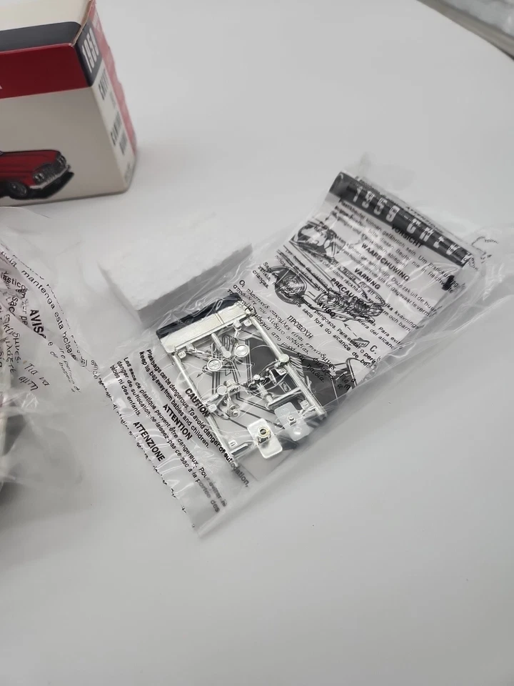 WIX FILTER 1959 CHEVY EL CAMINO ROJO DIE CAST BANK ERTL COLECCIONABLE NUEVO EN CAJA 1:25 Foto 4 de 4