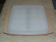 VINTAGE TUPPERWARE DEVILED EGG CARRIER #723 WITH LID #722 AND TWO TRAYS #665