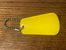 VTG Keychain TUPPERWARE SHOE HORN Key Ring Plastic Fob Yellow 1225 70's