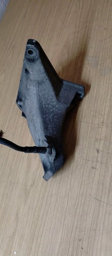 Audi A4 B5 1.6 AHL Bj 98 Getriebehalter Getriebe Stütze Rechts 8D0199308M # 2296