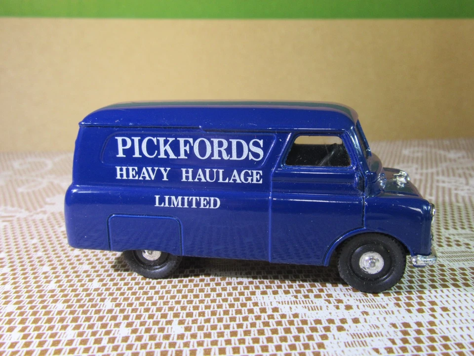 263Z CORGI Classics D981/1 UK Bedford 10/12 CWT Van Pickfords Bleu 1:43 - Photo 3/4