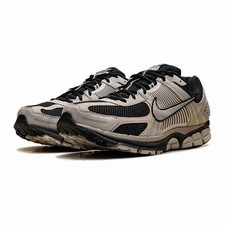 Nike Air Zoom Vomero 5 Black Cream FJ4151-008 Men Size