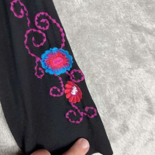 caite bestickte Tunika mit Knopfleiste Gr. M schwarz mit Blumen 3/4 Ärmel Boho Hippie - Bild 4 von 10