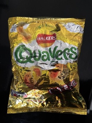RARE Holographic Walkers Quavers Cheese Chips Single Pack Fehldruck
