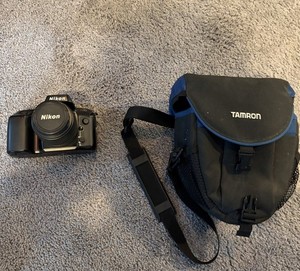 Nikon N70 Black 35mm SLR Film Camera w/ Nikon Lens & Tamron Camera Bag