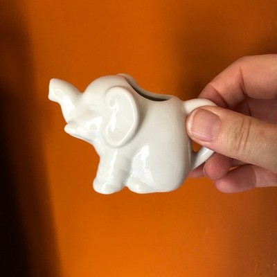 HIC ceramic mini elephant creamer (2 oz.), mini pitcher
