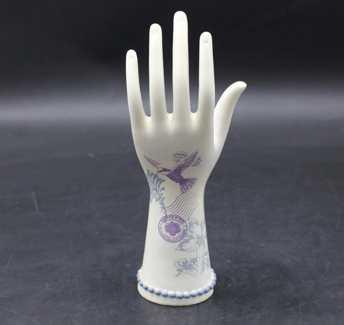 Hand ring shop holder