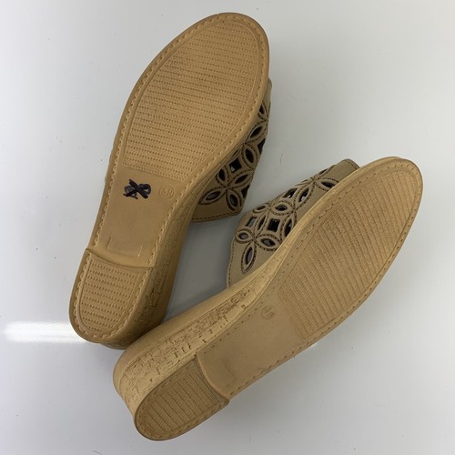 Spring Step Womens Light Gold Leather Slide Low Wedge Sandals Sz 39 US 8.5 New - Picture 6 of 7