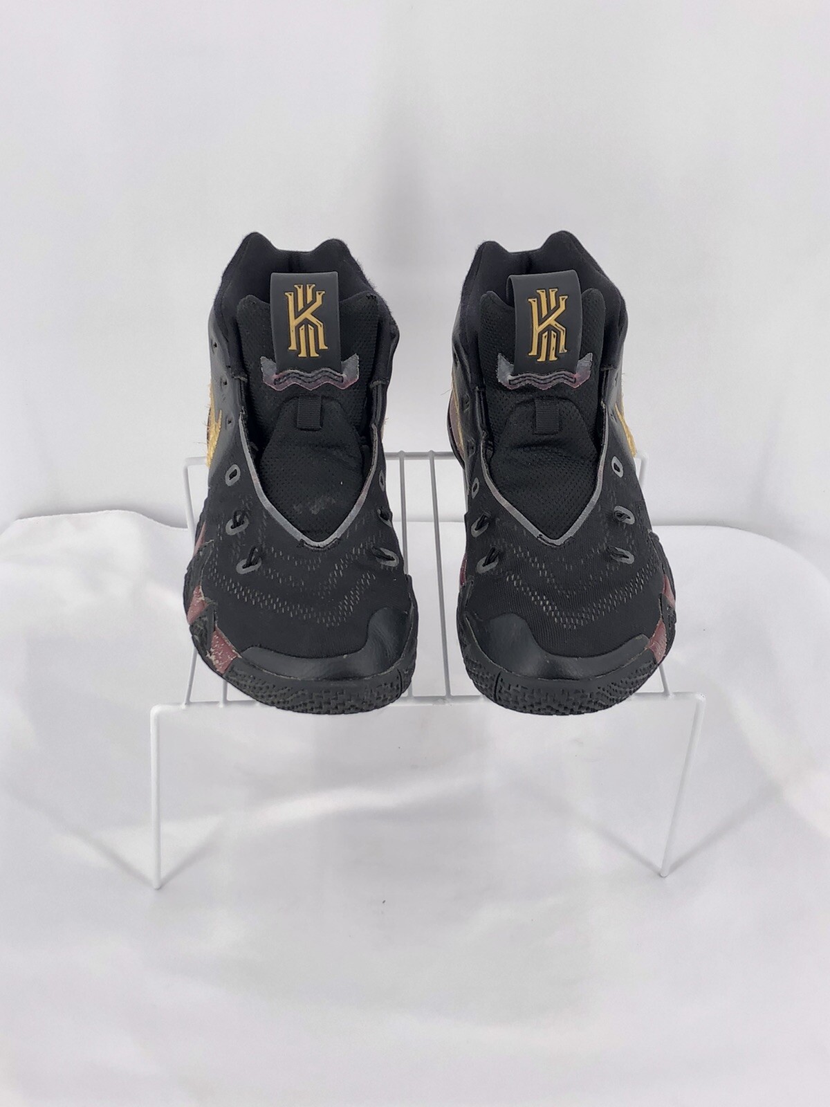 kyrie 4 black and gold
