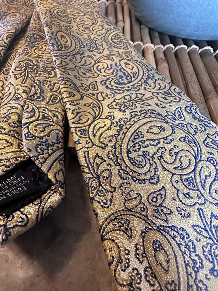 Corbata de seda para hombre Steve Harvey amarillo cachemir celebridad edición negra color clásico Foto 4 de 4