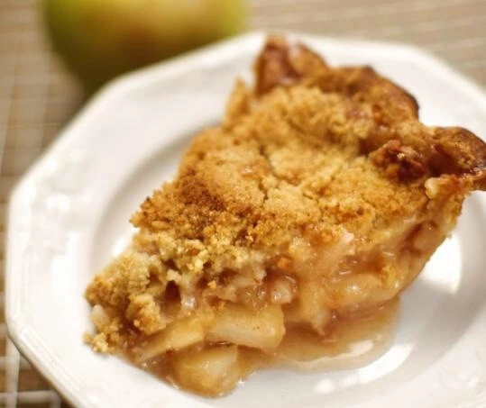 Apple Crumb Pies..Delicious 9 inch Apple Pie. - Image 3 of 4