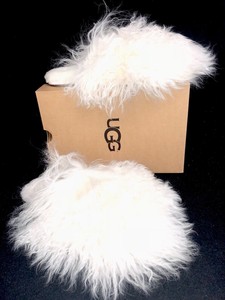 white fluffy house slippers
