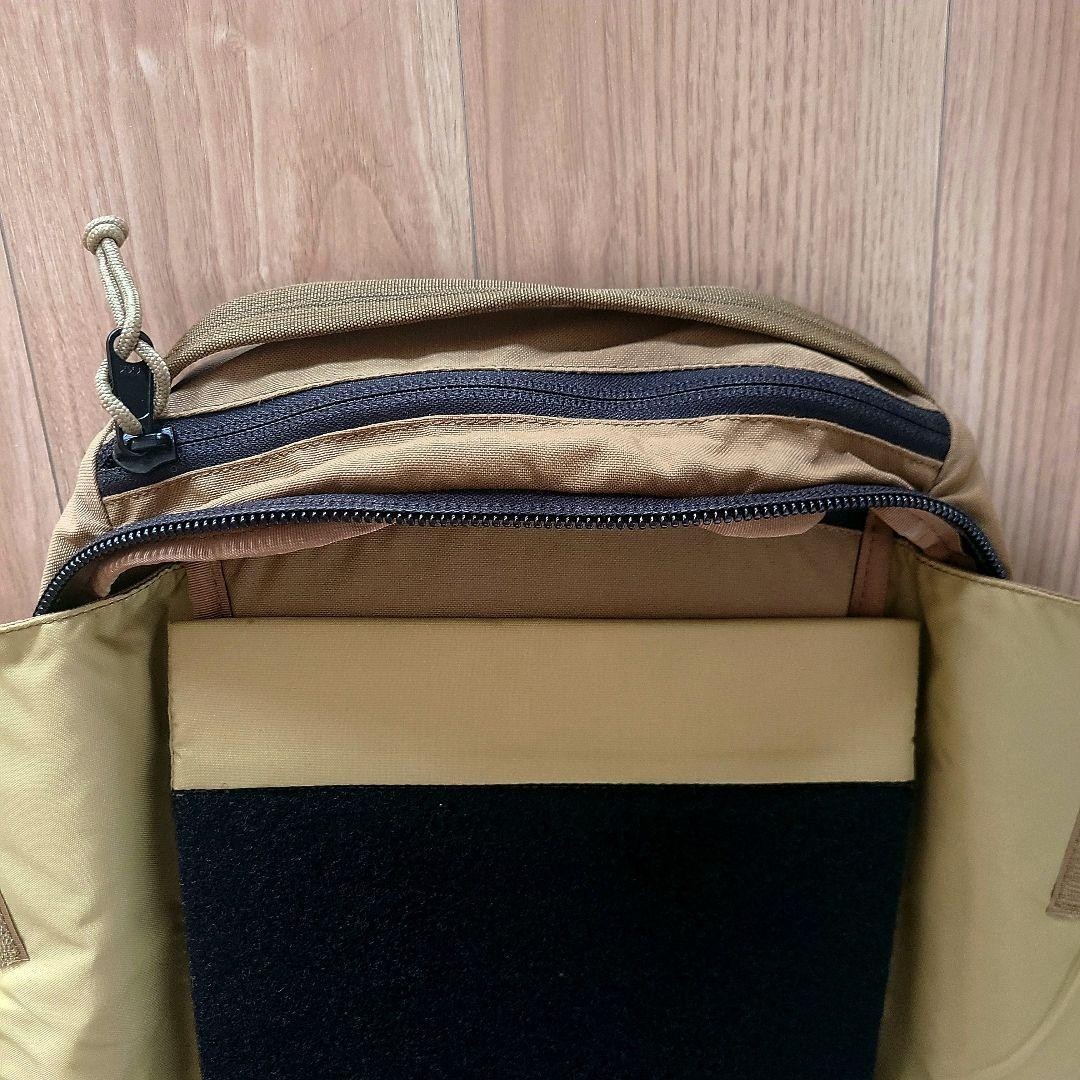 MYSTERY RANCH Java Backpack Beige Front Zip Used - image 7