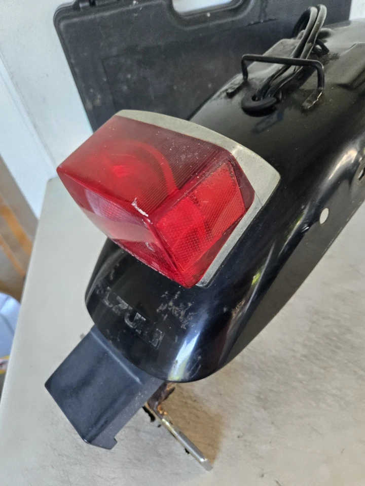 Suzuki Boulevard S50 Intruder Vs800 Rear Fender - Image 2 of 4