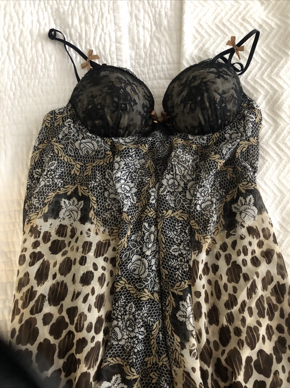 Small Negligent Leopard Pattern - image 1