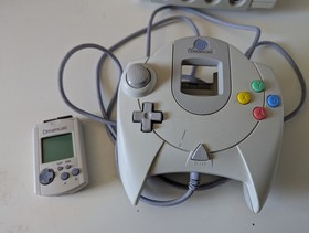 Sega Dreamcast HKT-3030 Console Working + Controller + VMU + Games
