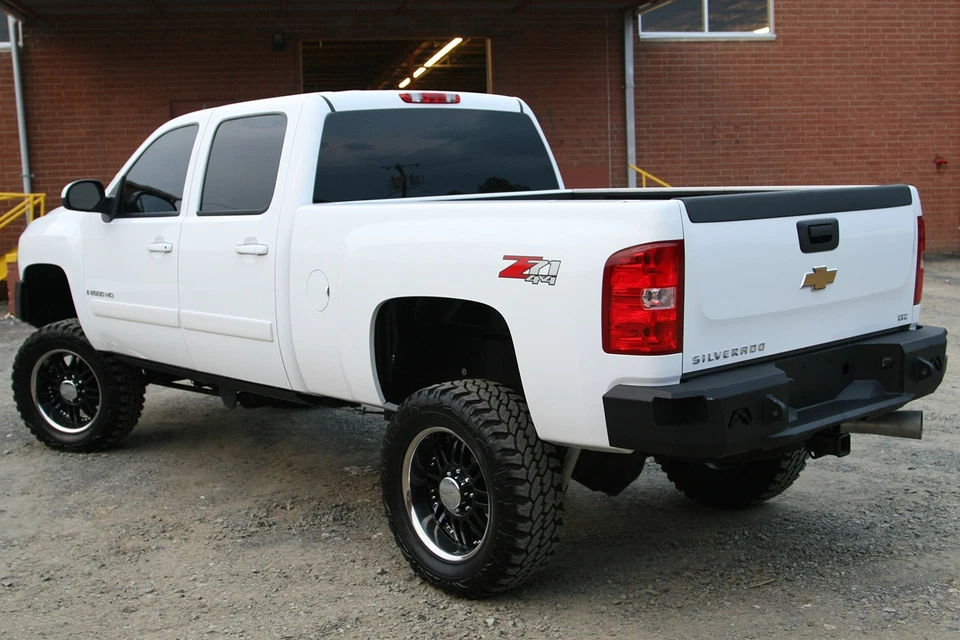 Fab Fours CH11-W2151-1 高级后传感器保险杠 — 第 2/4 张图片