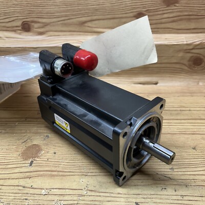 Allen Bradley Kinetix Brushless AC Servo Motor MPL-B330P-SJ72AA 2.4 hp, 460v