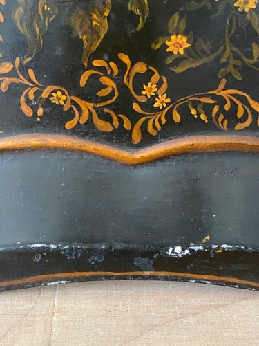 Bandeja Tole Vintage Mediana Pintada a Mano Detalle Naranja-Dorado con Pequeño Ro - Imagen 6 de 9