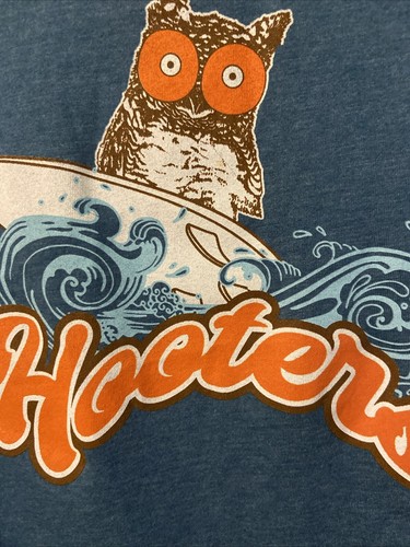 NWT! Official HOOTERS Ridin' The Wave DEEP TEAL Tank TOP / TEE / SHIRT ~ Large - Picture 2 of 5