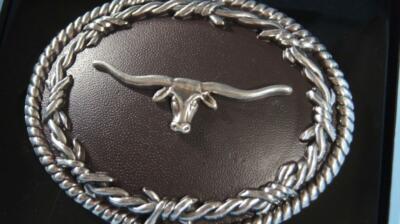 Nocona Western Belt Buckle Oval Longhorn Barbwire Brown 3702613 M&F Western Nocona® Oval Longhorn Buckle 3702613 - CY Western Co main image 2