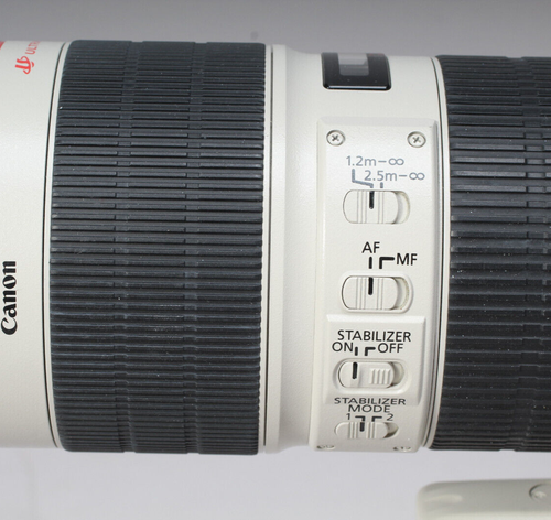 CANON EF 70-200MM F/2.8 L IS ll USM IN THE BOX WITH CAPS & MANUAL TESTED GOOD - Picture 7 of 9