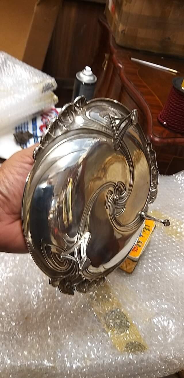 Picture 7 of 24