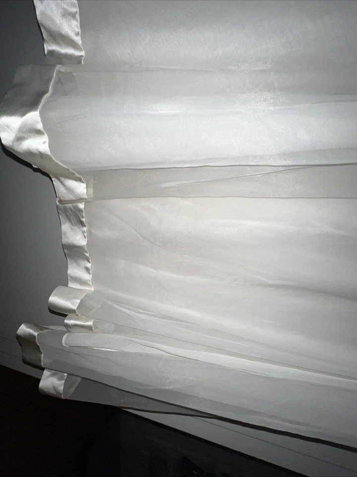 IMPRESIONANTE CONJUNTO DE BATA PEIGNOIR DE COLECCIÓN GOSSARD ARTEMIS de nailon melocotón y encaje M Foto 4 de 4