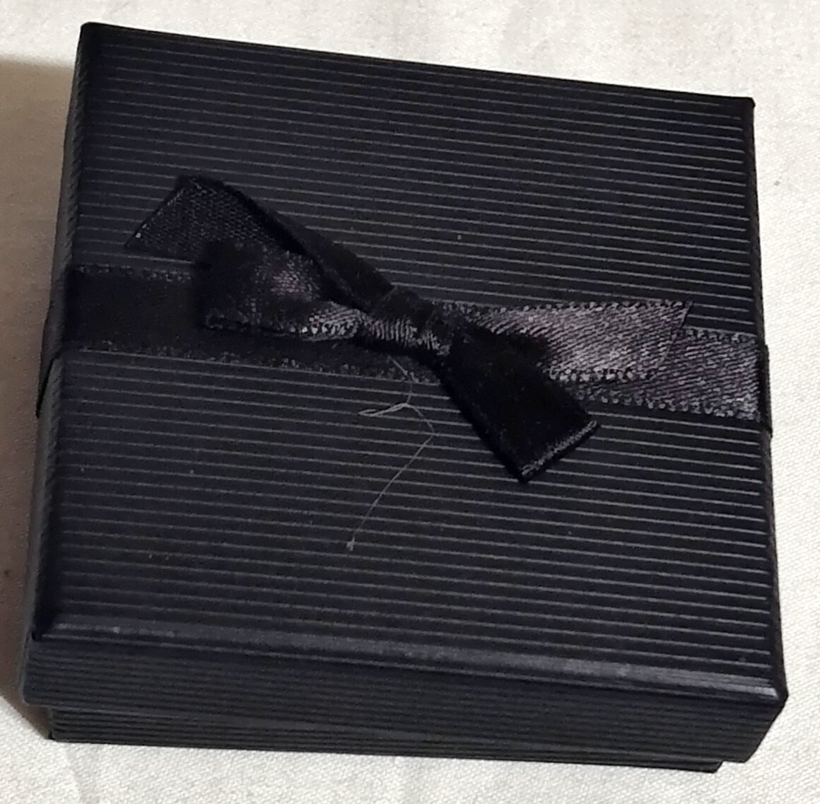 ~ Amethyst Angel Shaped Stone Necklace Silver-tone Chain Safety Clasp Box VTG