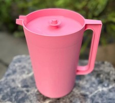 Tupperware CLASSIC 1 ONE Gallon LARGE TEA, water W/ lid PUSH BUTTON Pitcher NEW