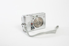 Nikon Coolpix L12 7.1MP Digital Camera Silver – FOR PARTS or Repair Digicam Y2K