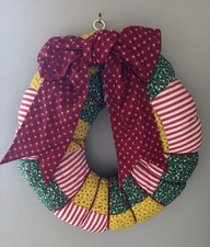 Vintage Handmade Christmas Wreath Patchwork Puffy Quilt Fabric Cottage Core 21  