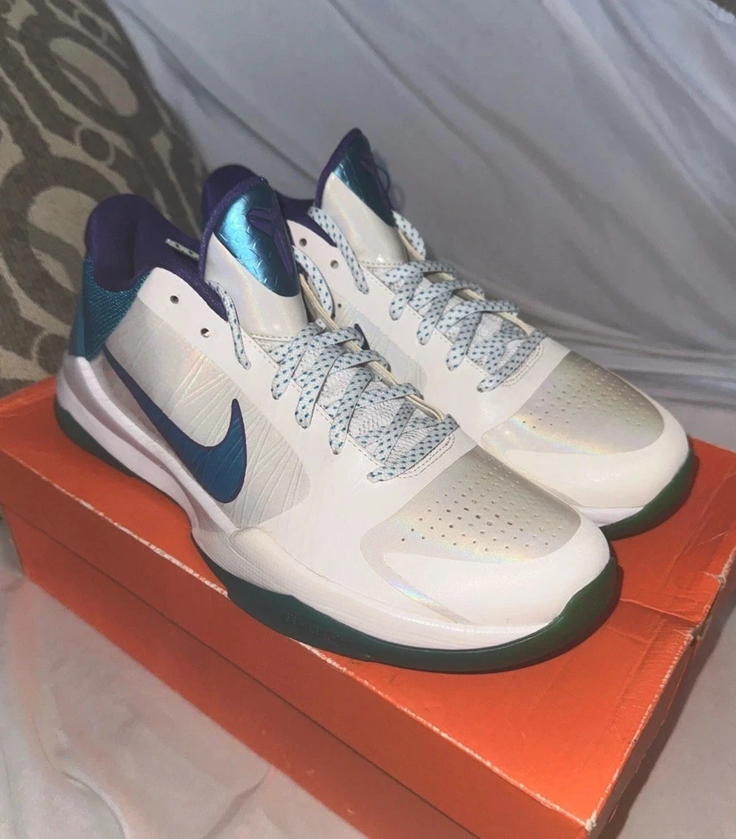 Nike zoom Kobe 5 ホワイト/ゴールド シューズ Preços baixos em Nike Zoom Kobe 5 Draft Day | eBay
