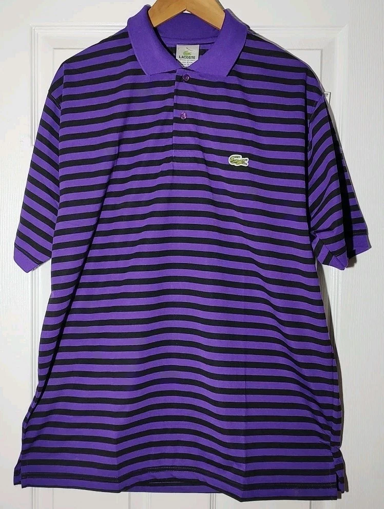 Preços baixos em Camisas de manga curta Lacoste Roxo para Homens