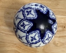 Vintage Blue White Porcelain Decorative Ball Chinoiserie Orb Sphere