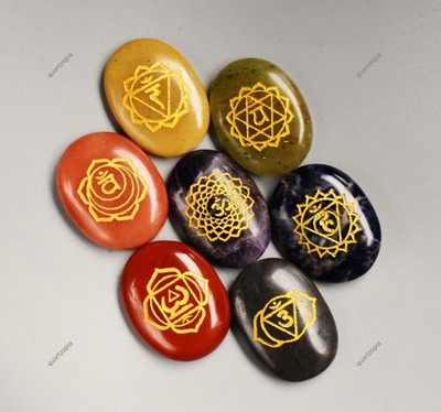 567 Karat Natürliche 7 Chakra Steine Mit Symbolen Oval Reiki Heilung Edelstei...