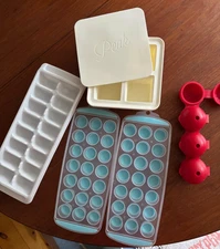 CLEARANCE ~~~ LOT of 5 ~ Assorted various sized Ice Cube Trays (New/Used)