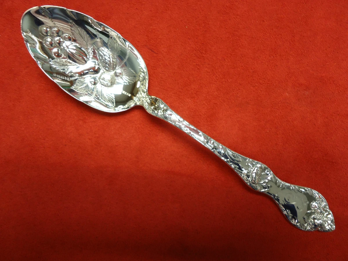 Reed & Barton Les Cinq Fleur Antique US Sterling Silver Serving Reed & Barton Les Cinq Fleur Antique US Sterling Silver Serving