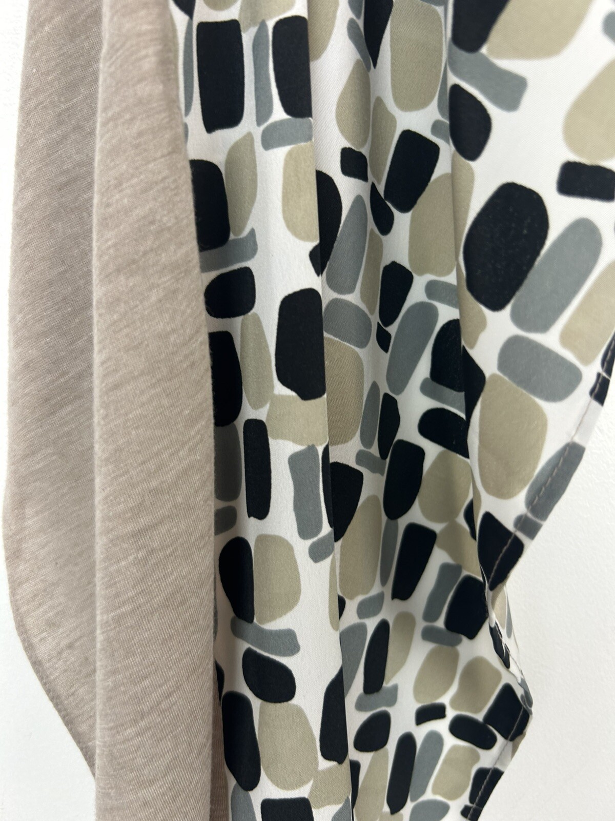 Echo Scarf Rectangle Beige Geometric Print 70" x … - image 4