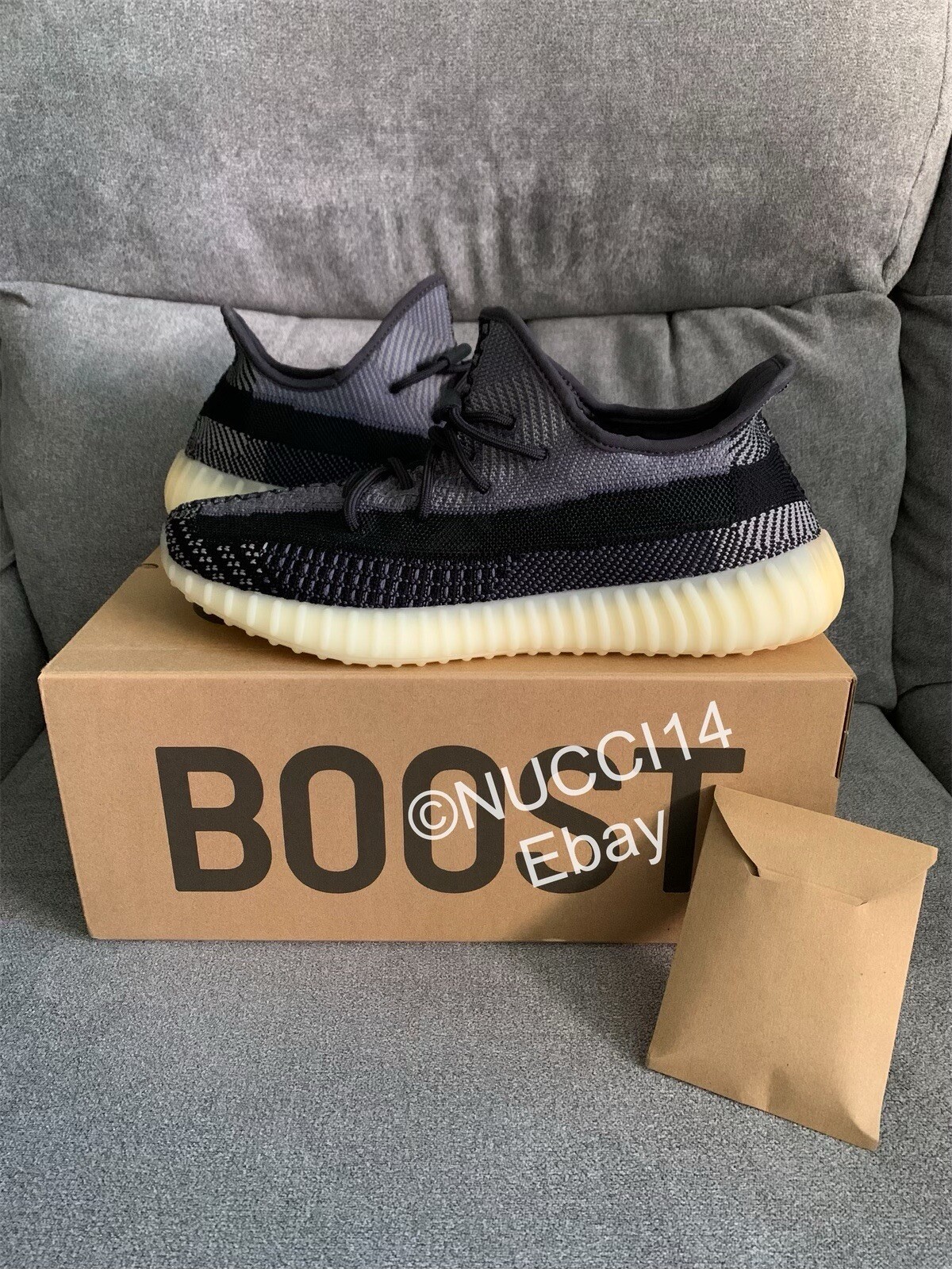 adidas Yeezy Boost 350 V2 Carbon 