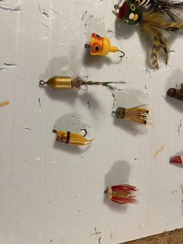 Vintage Assorted Fly Fishing Lures GREAT ASSORTMENT!! - Picture 5 of 12