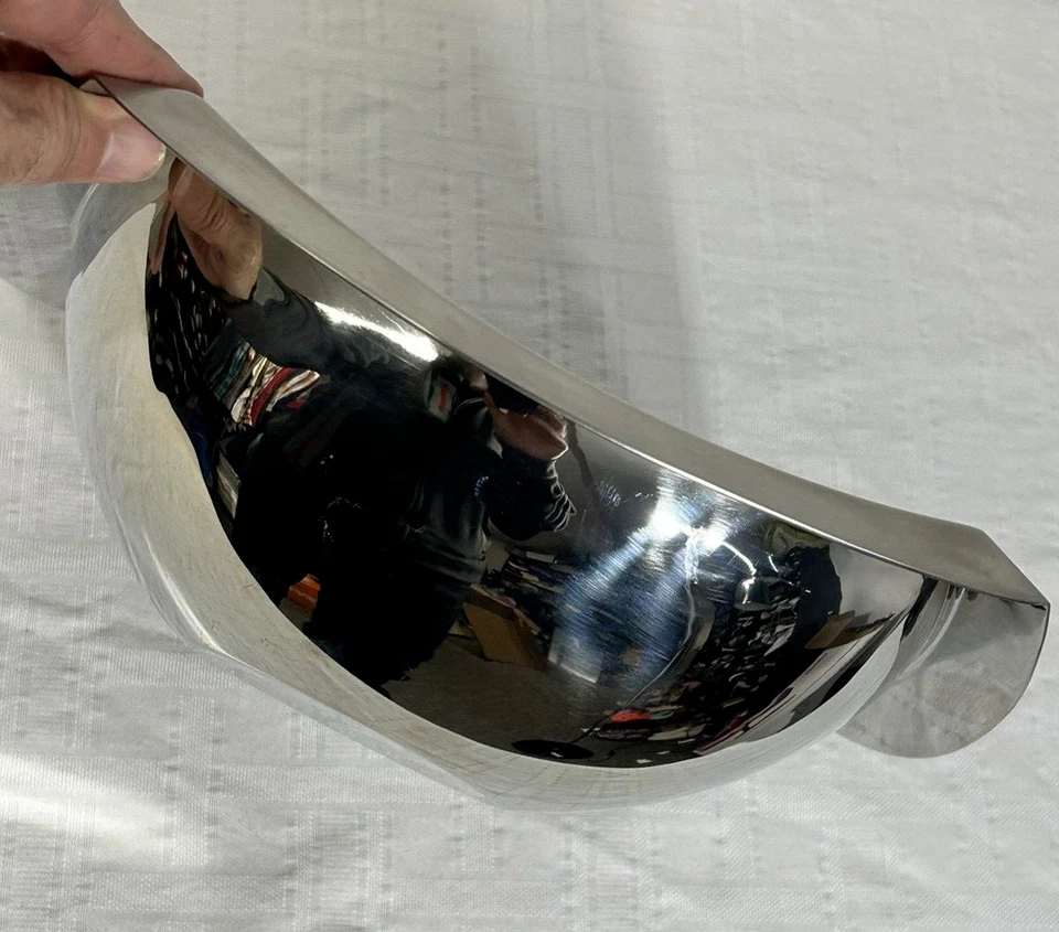 YAMAZAKI SIGNATURE COLLECTION MCM Stainless steel Salad Bowl Modernist 12" x 12" - Image 4 of 4