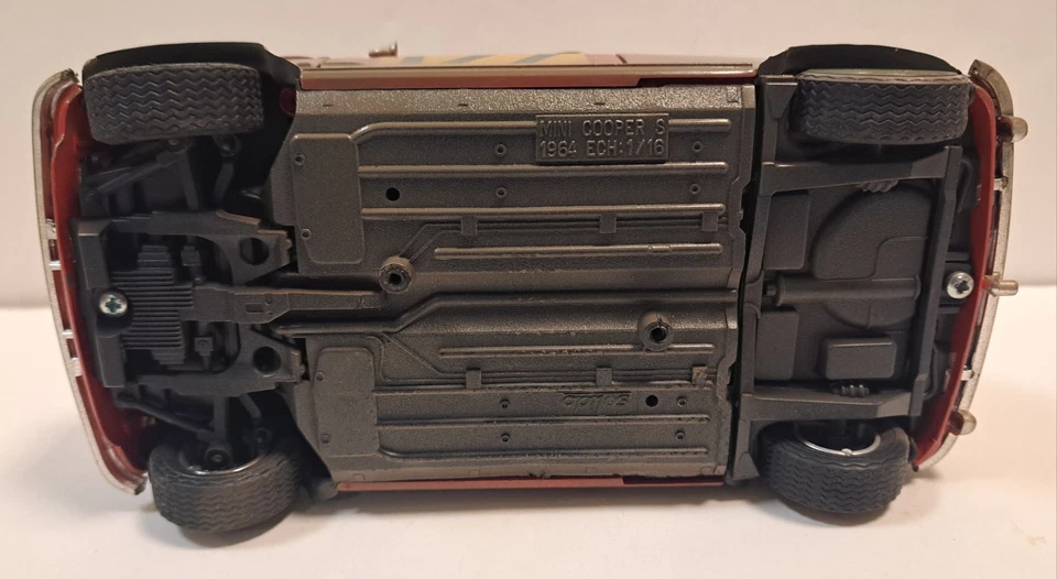 Solido 1964 Mini-Cooper S 177 Red 1:18 Diecast Rare VHTF - Image 3 of 3