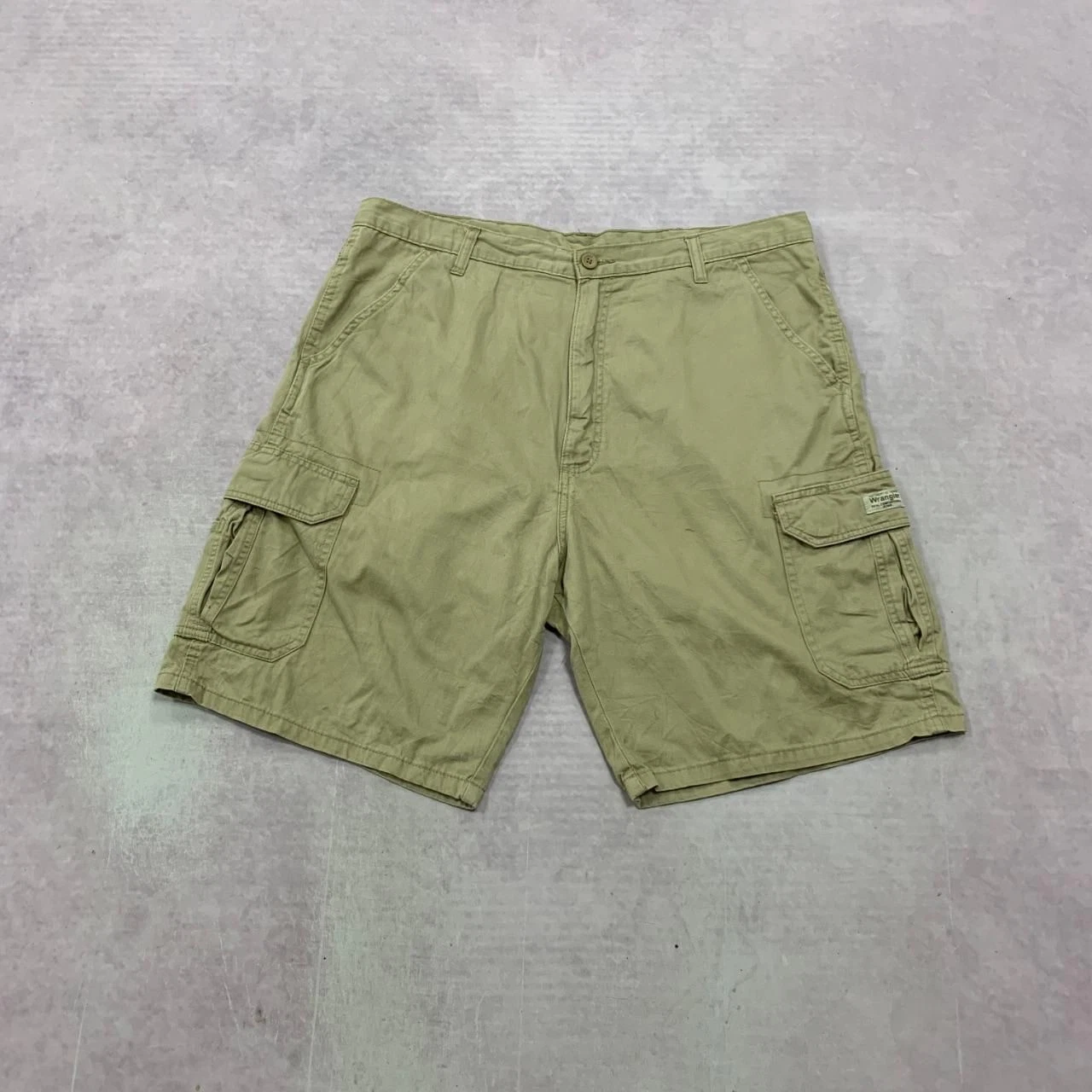 Wrangler Shorts cargo shorts with logo Men's 38