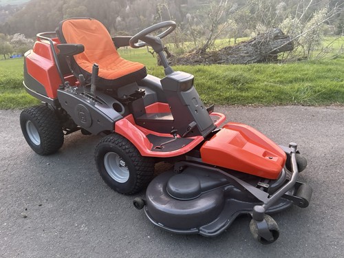 Husqvarna Allrad Rider PF21 AWD Aufsitzmäher Mulcher Frontmäher Wiesenmäher